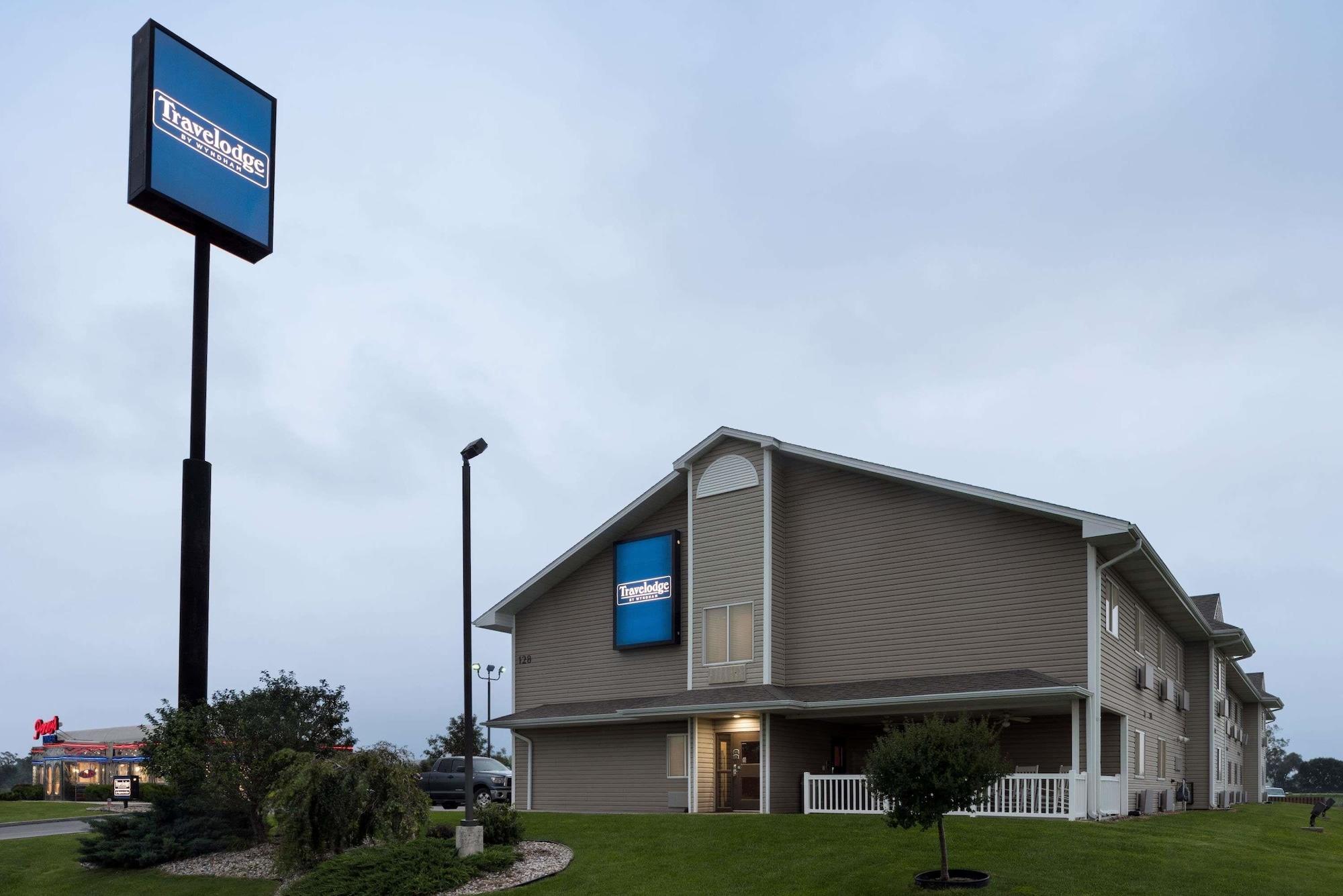 Travelodge By Wyndham Missouri Valley Экстерьер фото